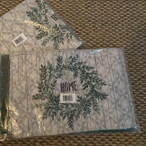 Home Place Mats With Matching Table Runner